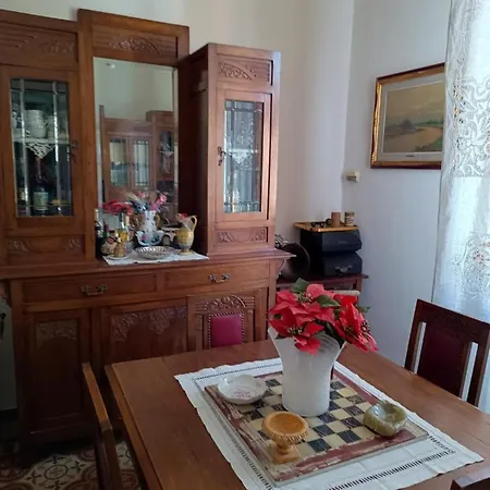 Elda - In Historic House Alojamento de Acomodação e Pequeno-almoço