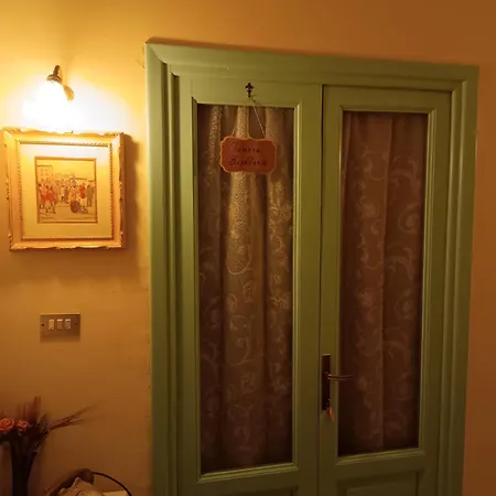 Alojamento de Acomodação e Pequeno-almoço Elda - In Historic House