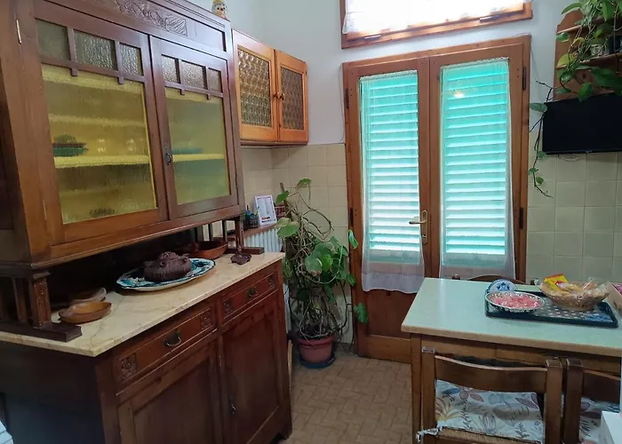 Bed & Breakfast Elda - In Historic House