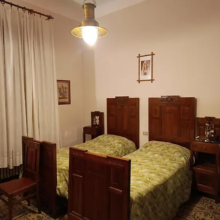 Couette-café Elda - In Historic House